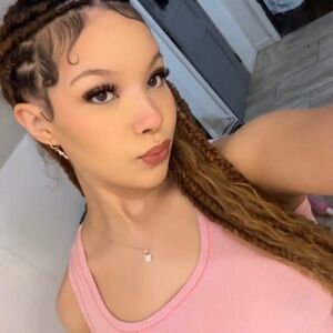 Meet your Posher, Dekiah